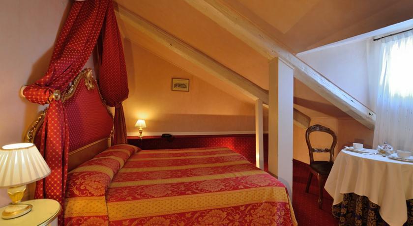 Residenza Ruga Giuffa Castello  Phòng bức ảnh