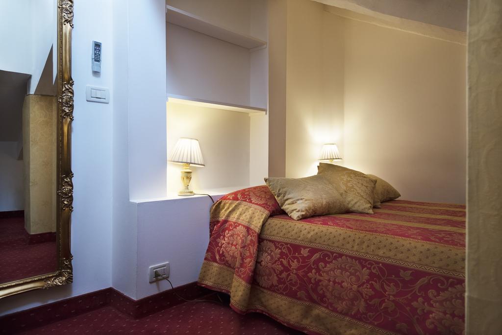 Residenza Ruga Giuffa Castello  Ngoại thất bức ảnh