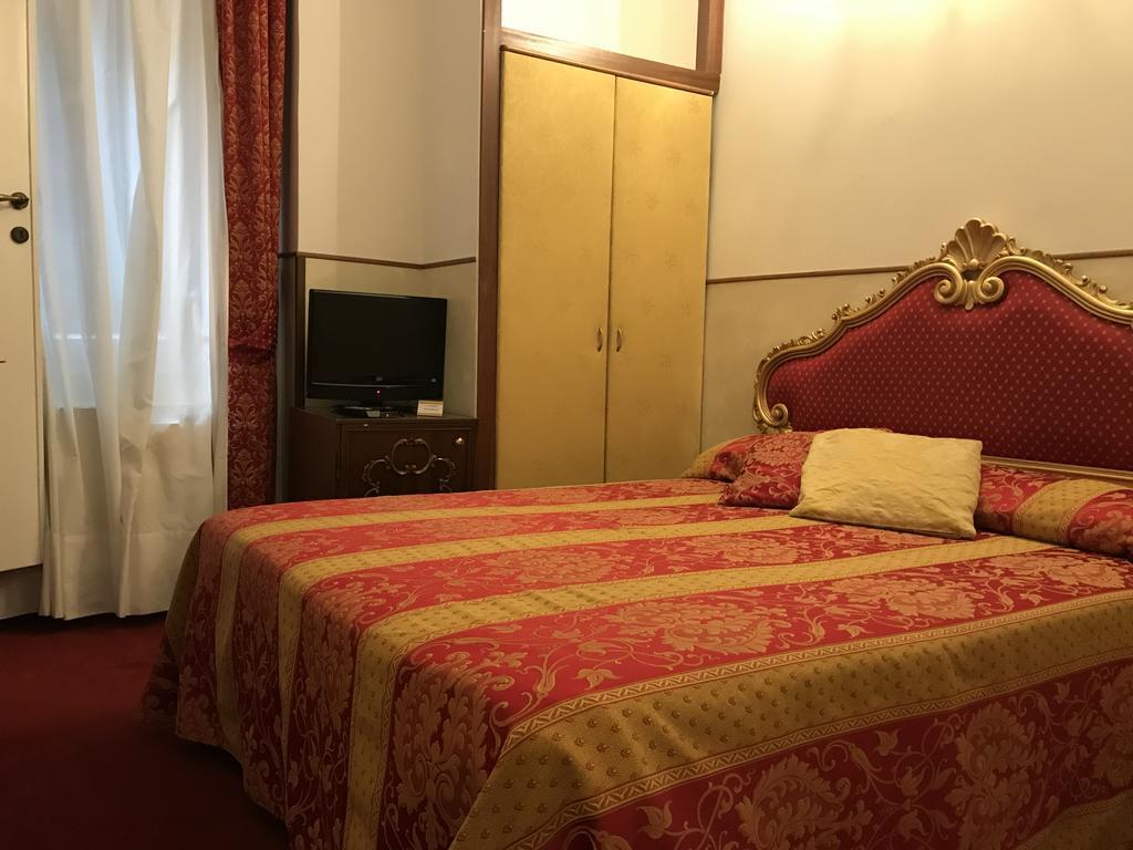Residenza Ruga Giuffa Castello  Ngoại thất bức ảnh